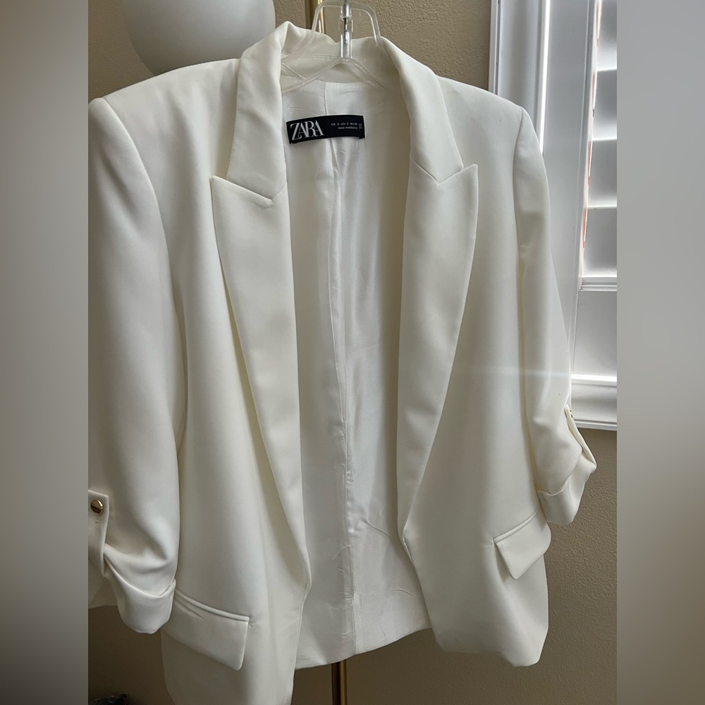 Zara White Blazer